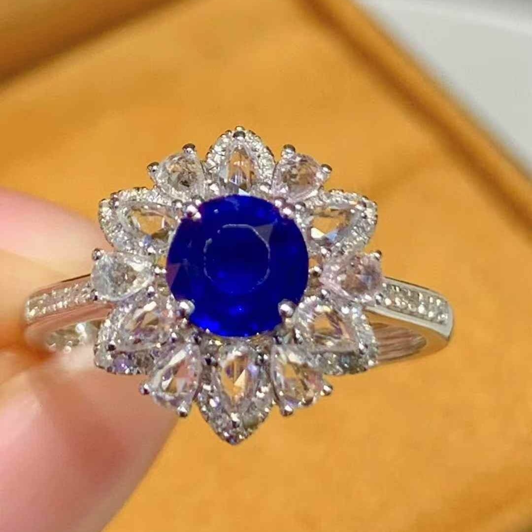 14k Gold 1.2 Ct Vivid Blue Natural Sapphire & Diamond & Sapphire Ring: Ref:231071195 // gold content:14k gold // ring size:7. 25us // // main gemstone:sapphire // shape:round // carat weight:1. 2ct // color:vivid blue // treatment:natural // cut grade:g // // adjacent