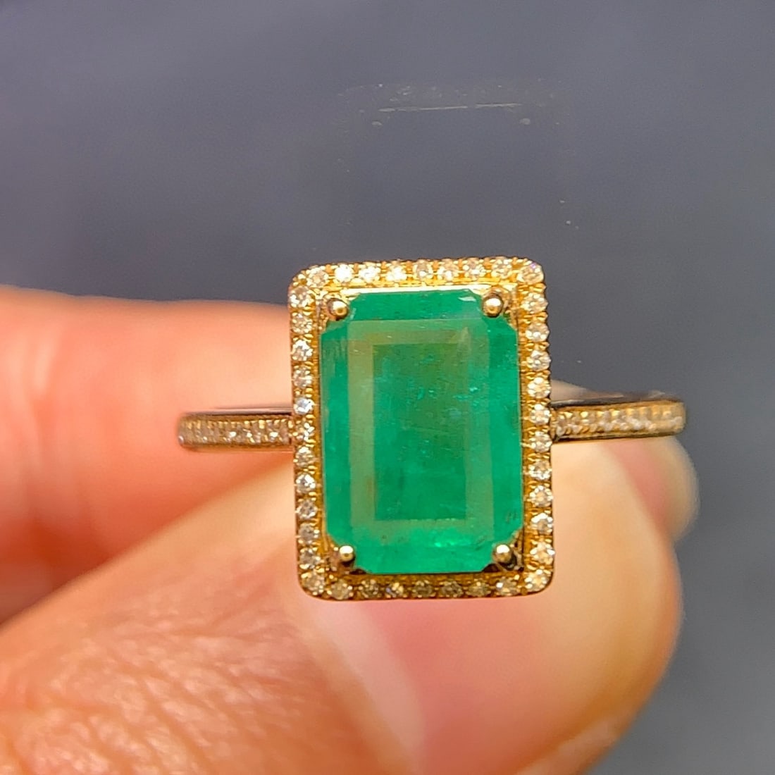 14k Gold 2.01 Ct Natural Emerald & Diamond Ring - 4