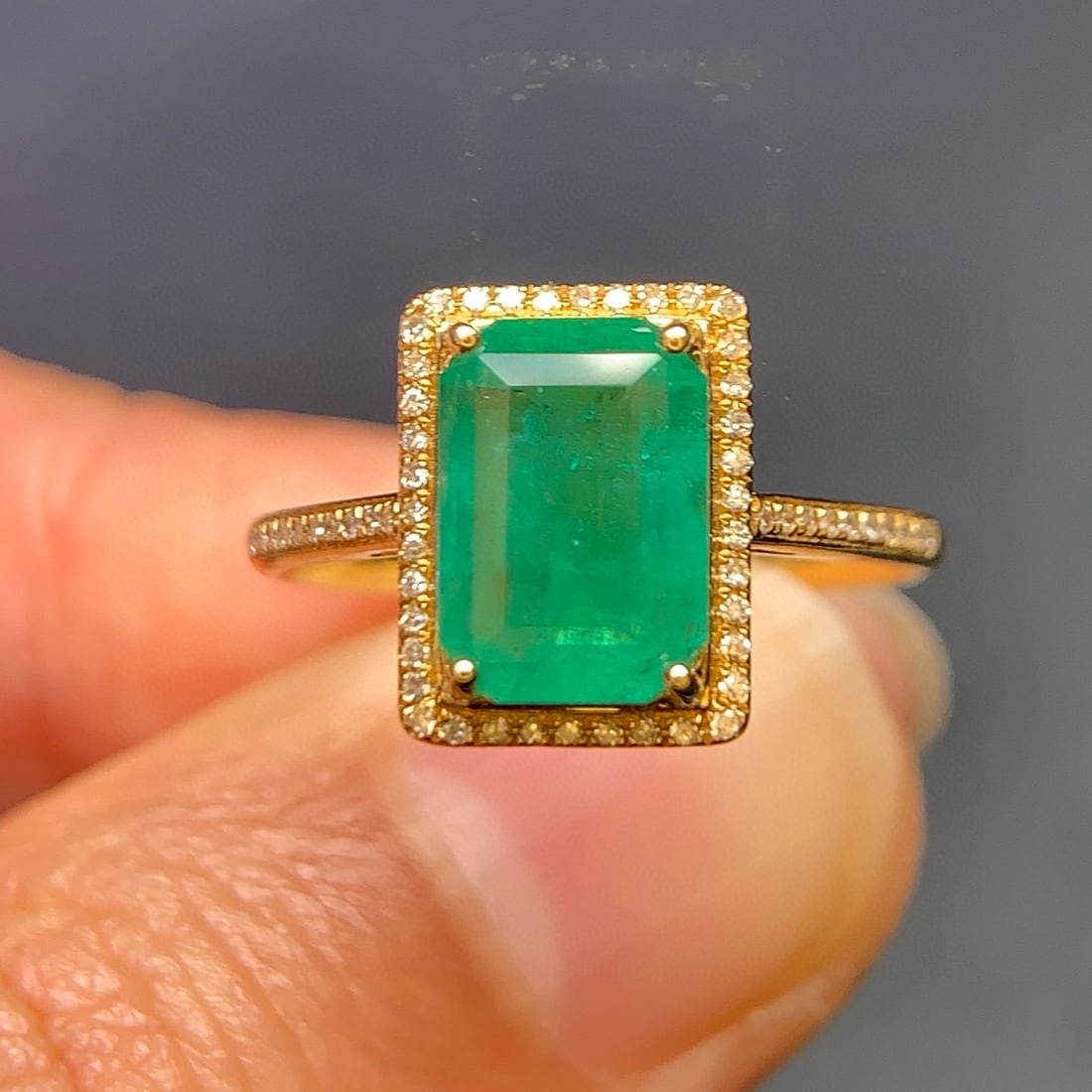 14k Gold 2.01 Ct Natural Emerald & Diamond Ring - 6