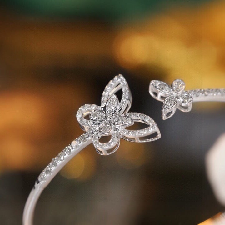 14k Gold 0.95 Ct Natural H Diamond & Butterfly Bangle - 2