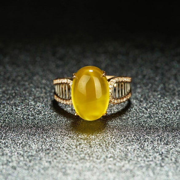 14k Gold 6.1 Ct Natural Prehnite & Diamond Ring: Ref:231071219 // gold content:14k gold // ring size:7. 25us // // main gemstone:prehnite // shape:oval // carat weight:6. 1ct // color:yellow // treatment:natural // // adjacent gemstone 2 : diamond