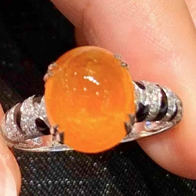 14k Gold 6.2 Ct Natural Spessartine & Diamond Ring: Ref:231071221 // gold content:14k gold // ring size:7. 25us // // main gemstone:spessartine // shape:oval // carat weight:6. 2ct // color:orange // treatment:natural // // adjacent gemstone 2 :
