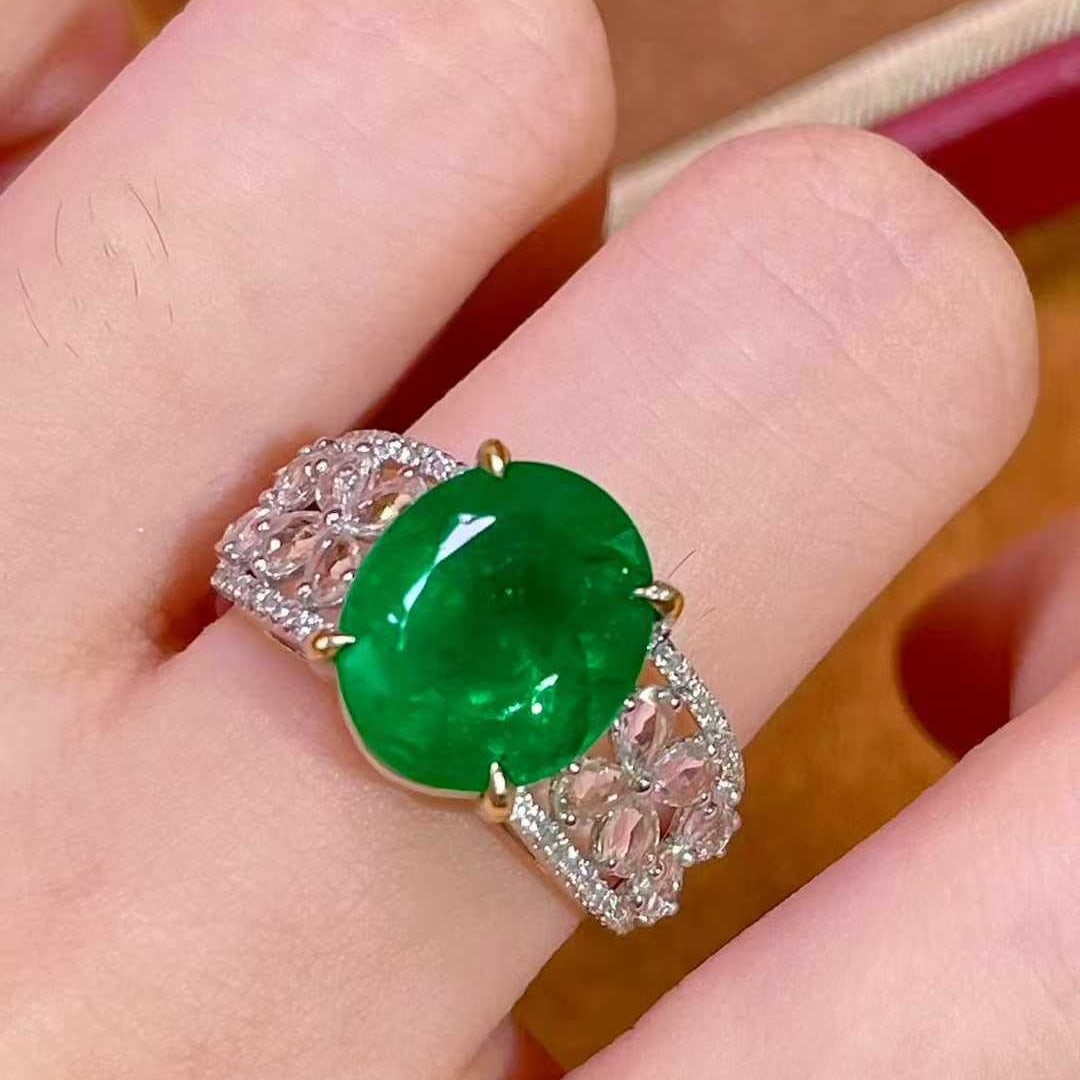 14k Gold 5.55 Ctw Vivid Green Natural Emerald & Sapphire Ring - 5