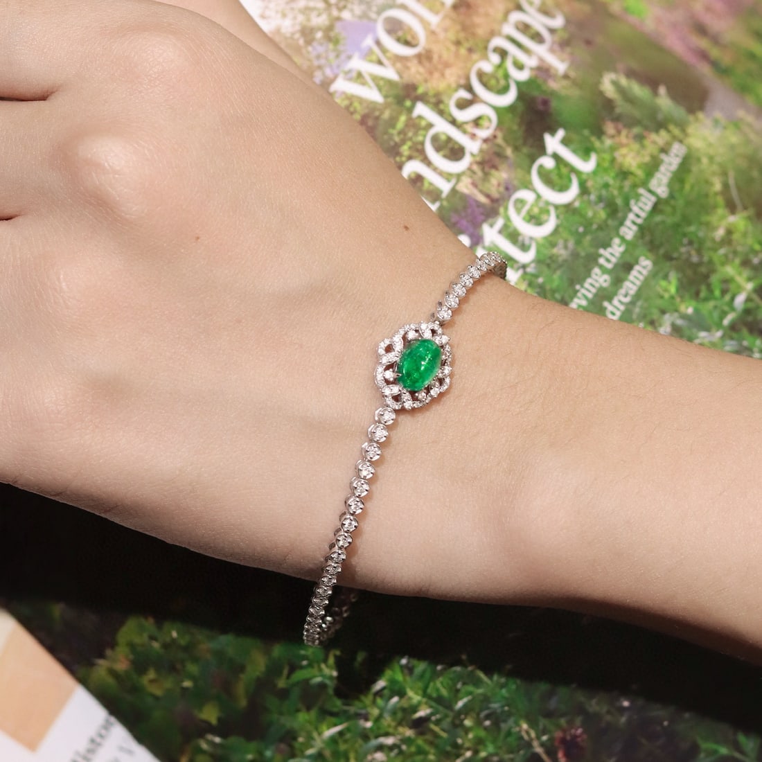 14k Gold 2.85 Ctw Natural Emerald & Diamond Bracelet - 2