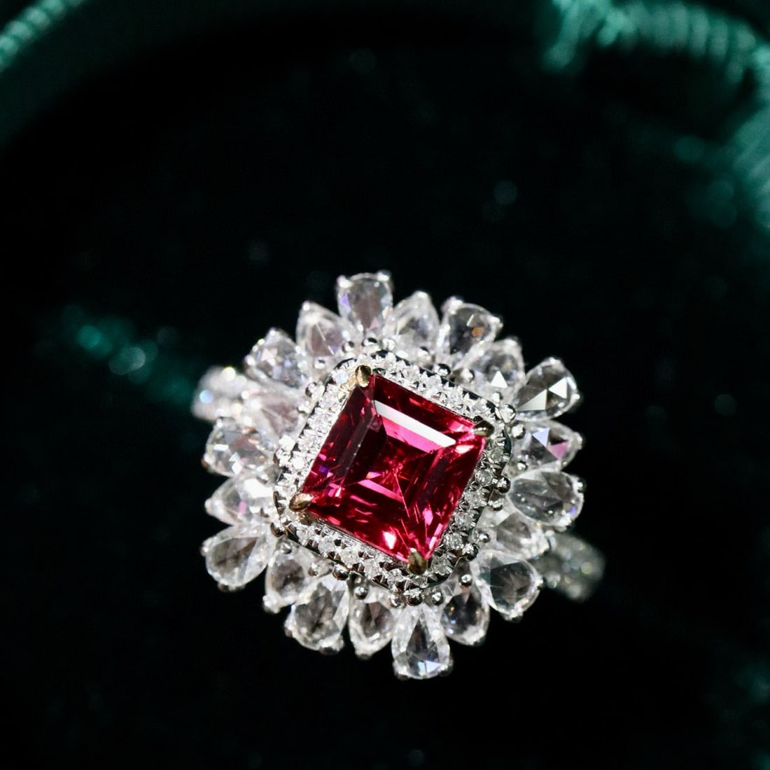 14k Gold 2.12 Ctw Natural Spinel & Diamond Ring: Ref:231072035 // gold content:14k gold // ring size:7. 25us // // main gemstone:spinel // shape:octagonal // carat weight:1. 20ct // color:red // treatment:natural // // adjacent gemstone 2 : diamond 