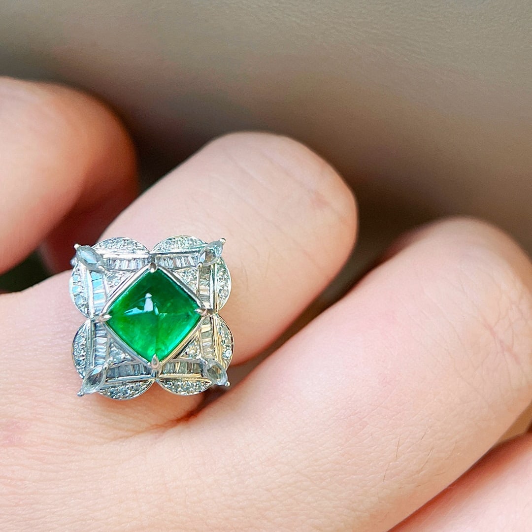14k Gold 2.53 Ctw Vivid Green Natural Emerald & Diamond Ring - 8
