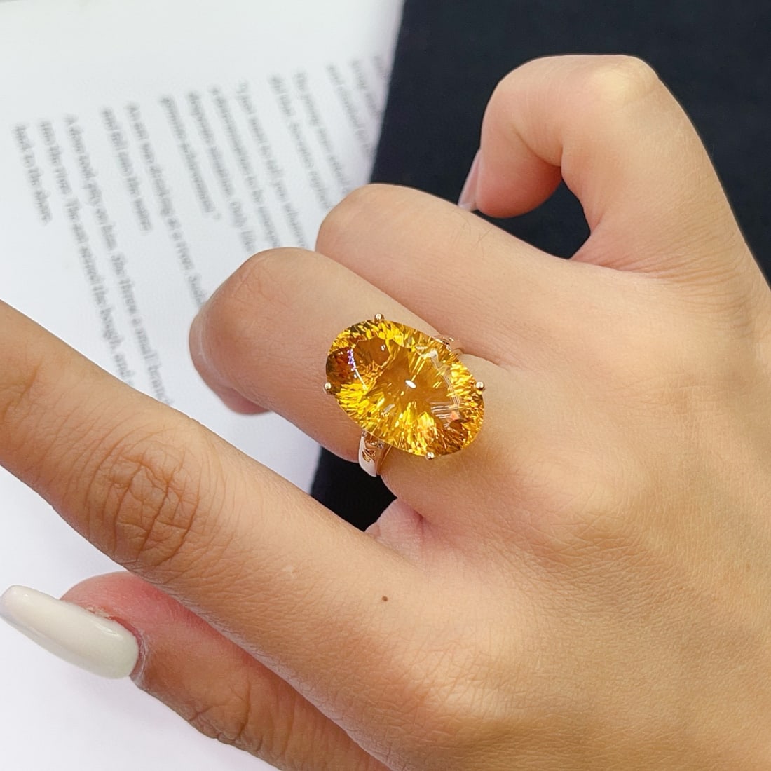 14k Gold 13.40 Ct Natural Citrine & Diamond Ring - 6