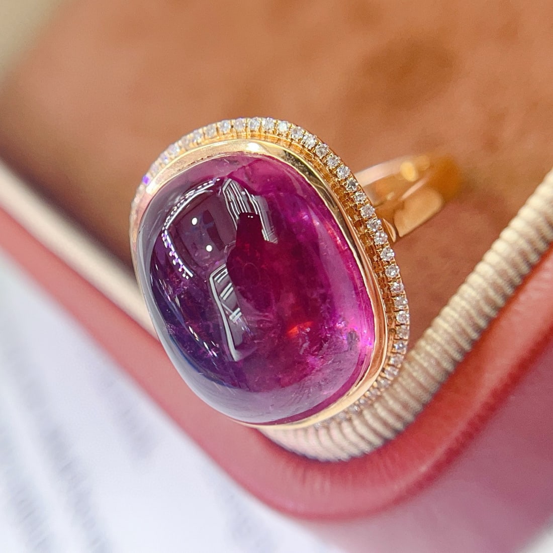 14k Gold 14.00 Ct Natural Tourmaline & Diamond Ring: Ref:231072137 // gold content:14k gold // ring size:7. 25us // // main gemstone:tourmaline // shape:cushion // carat weight:14. 00ct // color:red // treatment:natural // // adjacent gemstone 2 :