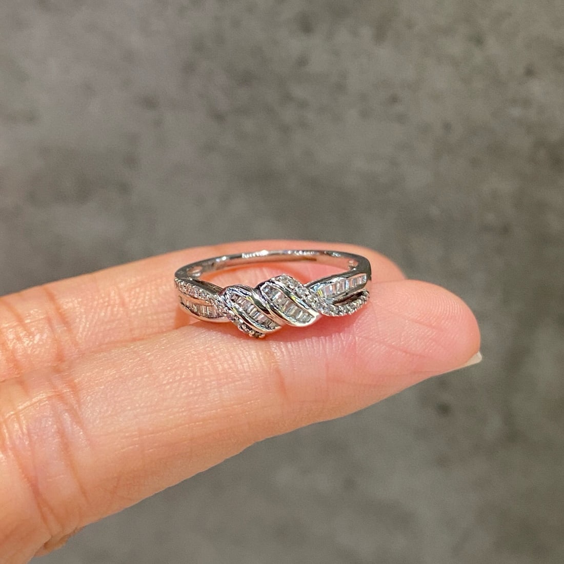 14k Gold 0.35 Ct Natural H Diamond Ring - 3