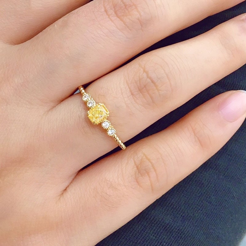 14k Gold 0.3 Ct Natural Yellow Diamond & Diamond Ring - 2