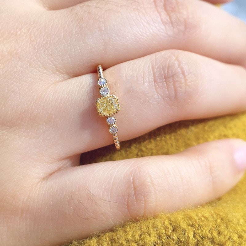 14k Gold 0.3 Ct Natural Yellow Diamond & Diamond Ring - 3