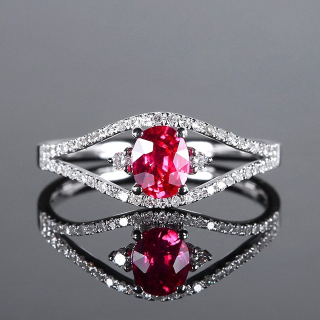 14k Gold 0.82 Ctw Natural Ruby & Diamond Ring: Ref:231072262 // gold content:14k gold // ring size:7. 25us // // main gemstone:ruby // shape:oval // carat weight:0. 63ct // color:red // treatment:natural // // adjacent gemstone 2 : diamond // numb