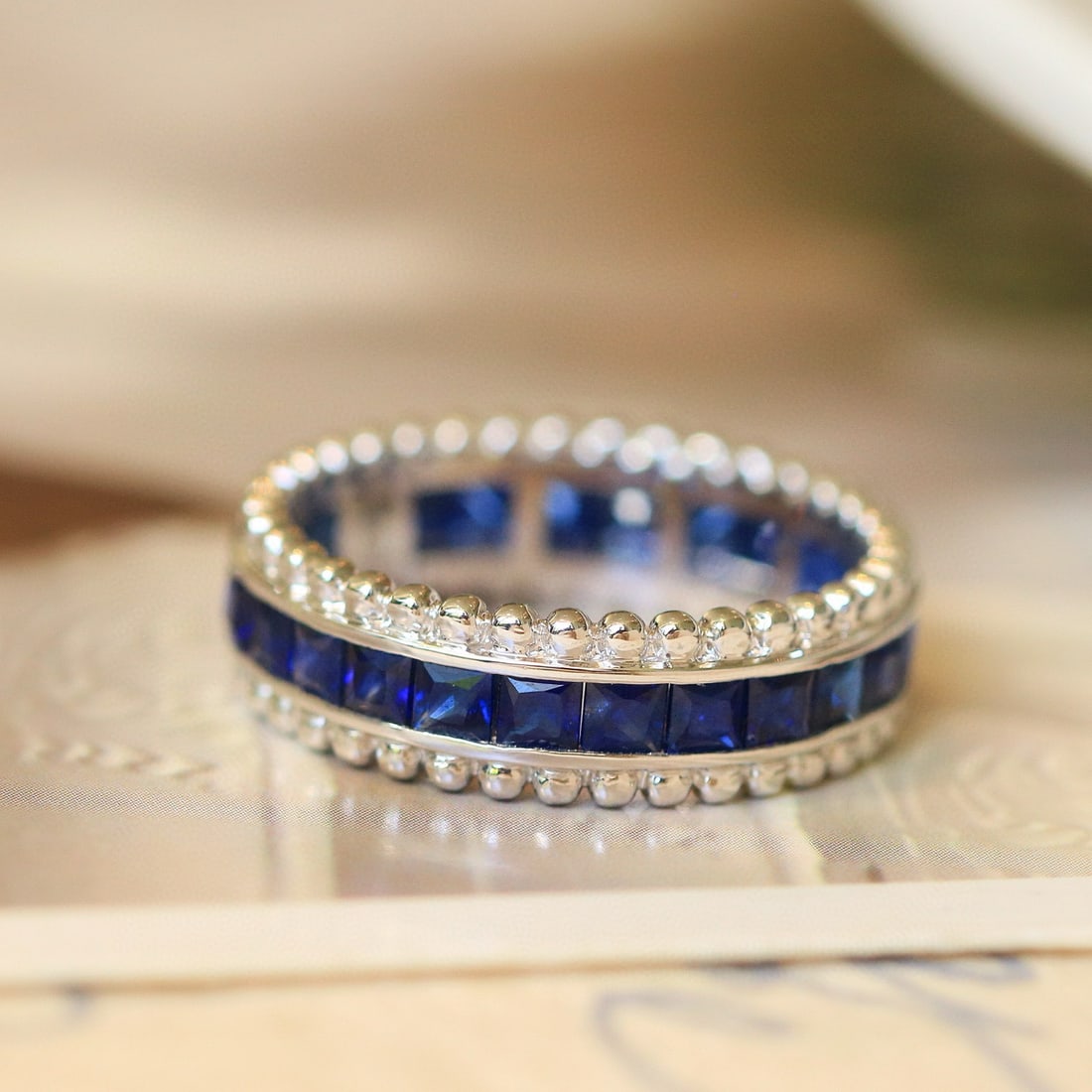 14k Gold 2.85 Ct Vivid Blue Natural Sapphire Ring - 6