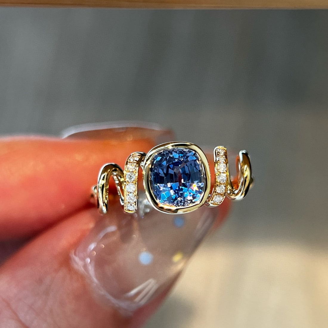 14k Gold 1.27 Ctw Natural Sapphire & Diamond Ring: Ref:231072269 // gold content:14k gold // ring size:7. 25us // // main gemstone:sapphire // shape:cushion // carat weight:1. 22ct // color:blue // treatment:natural // // adjacent gemstone 2 :