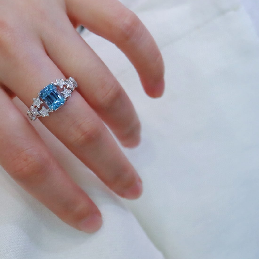 14k Gold 2.22 Ctw Natural Aquamarine & Diamond Ring - 2