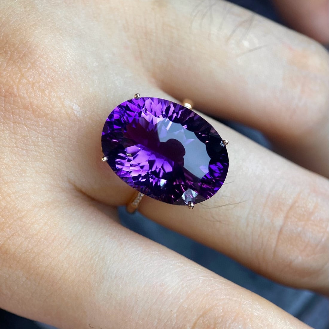 14k Gold 12.25 Ct Natural Amethyst & Diamond Ring - 2