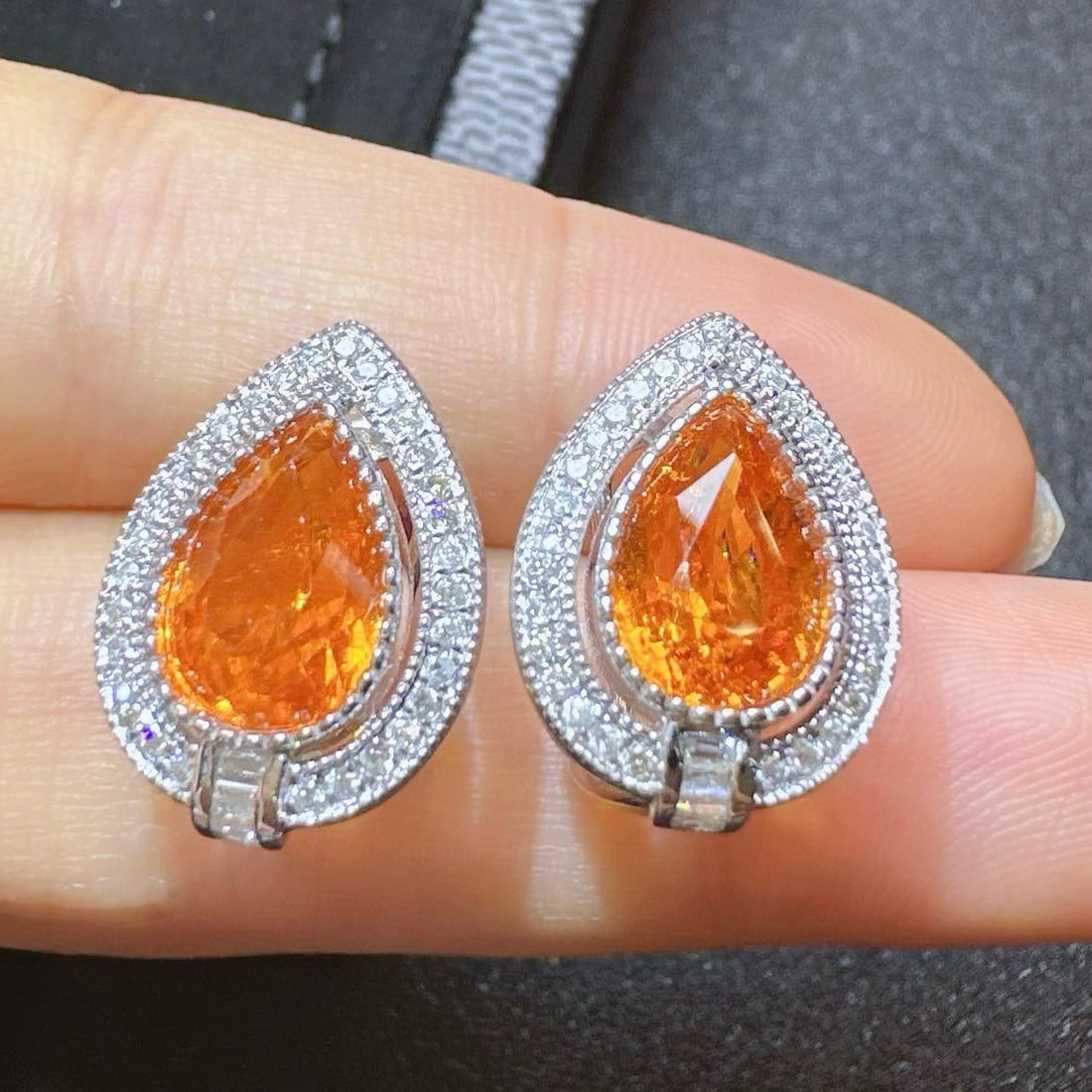 14k Gold 6.50 Ctw Natural Spessartine & Diamond Earrings: Ref:231072298 // gold content:14k gold // main gemstone:spessartine // shape:pear // carat weight:6. 12ct // color:orange // treatment:natural // // adjacent gemstone 2 : diamond // shape:round //