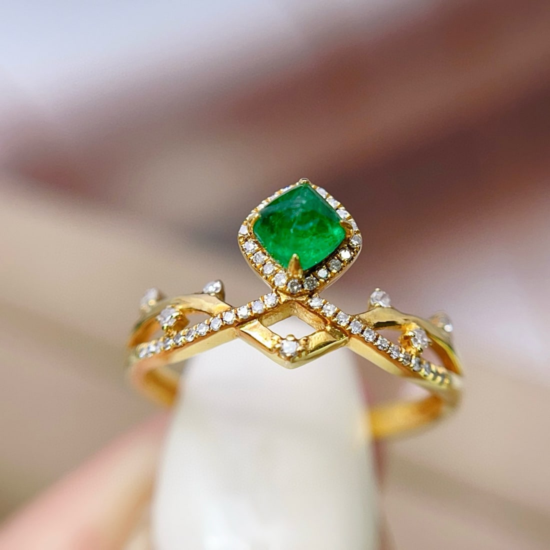 14k Gold 0.45 Ct Vivid Green Natural Emerald & Diamond Ring - 5
