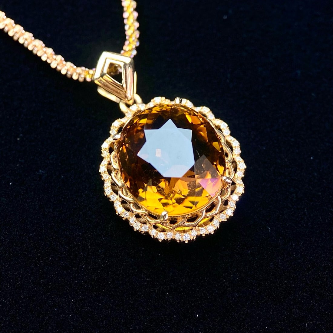 14k Gold 7.35 Ct Natural Tourmaline & Diamond Pendant( Without Chain ): Ref:231072319 // gold content:14k gold // main gemstone:tourmaline // shape:oval // carat weight:7. 35ct // color:yellow // treatment:natural // // adjacent gemstone 2 : diamond // number of