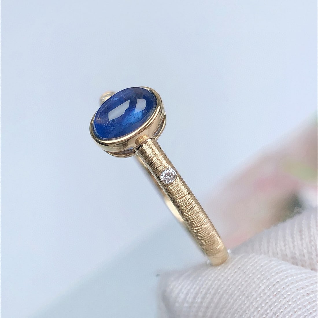 14k Gold 0.75 Ctw Natural Sapphire & Diamond Ring - 2