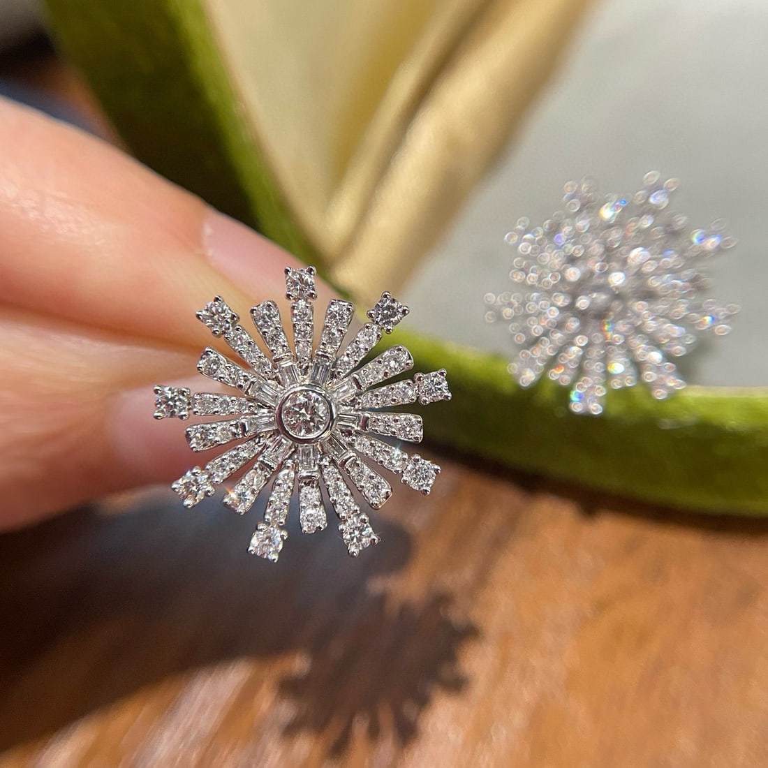 14k Gold 1.00 Ct Natural H Diamond Earrings - 2