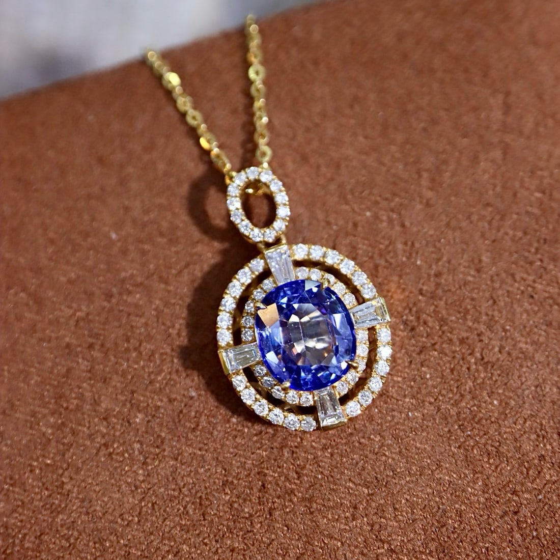 14k Gold 3.18 Ctw Natural Sapphire & Diamond Pendant( Without Chain ): Ref:231072354 // gold content:14k gold // main gemstone:sapphire // shape:oval // carat weight:2. 60ct // color:blue // treatment:natural // // adjacent gemstone 2 : diamond // shape:round // carat