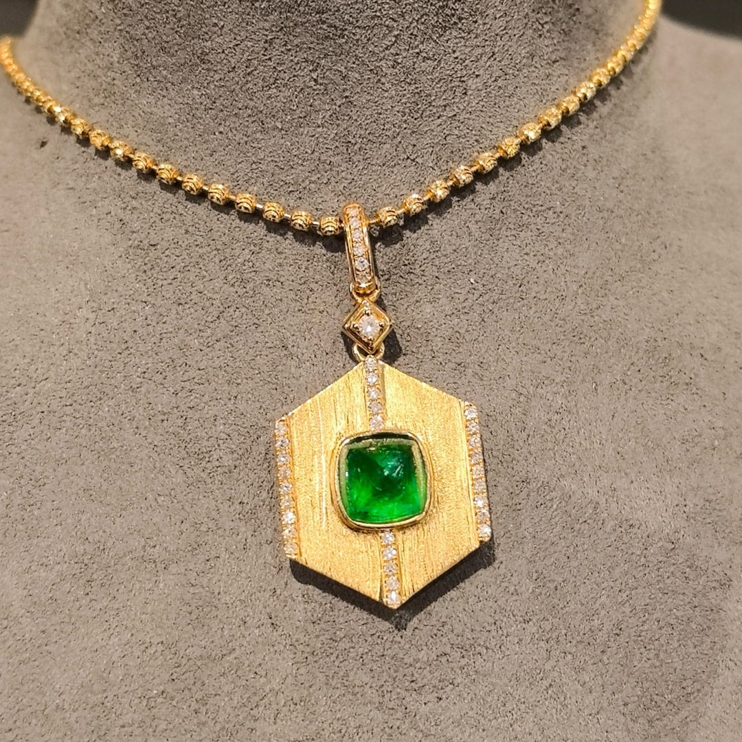 14k Gold 1.86 Ctw Vivid Green Natural Emerald & Diamond Pendant( Without Chain ) - 6