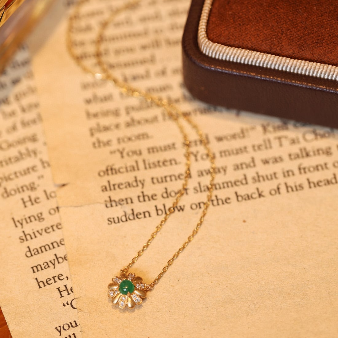 14k Gold 0.21 Ctw Natural Emerald & Diamond Necklace - 4
