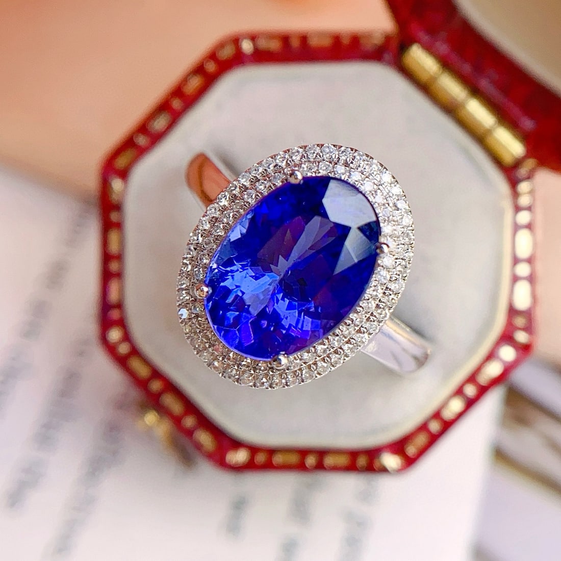 14k Gold 2.85 Ct Natural Tanzanite & Diamond Ring: Ref:231072361 // gold content:14k gold // ring size:7. 25us // // main gemstone:tanzanite // shape:oval // carat weight:2. 85ct // color:blue // treatment:natural // // adjacent gemstone 2 : diamond