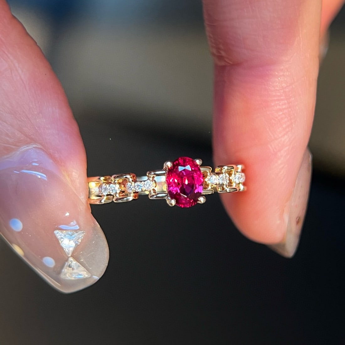 14k Gold 0.56 Ctw Natural Ruby & Diamond Ring: Ref:231072369 // gold content:14k gold // ring size:7. 25us // // main gemstone:ruby // shape:oval // carat weight:0. 51ct // color:red // treatment:natural // // adjacent gemstone 2 : diamond //