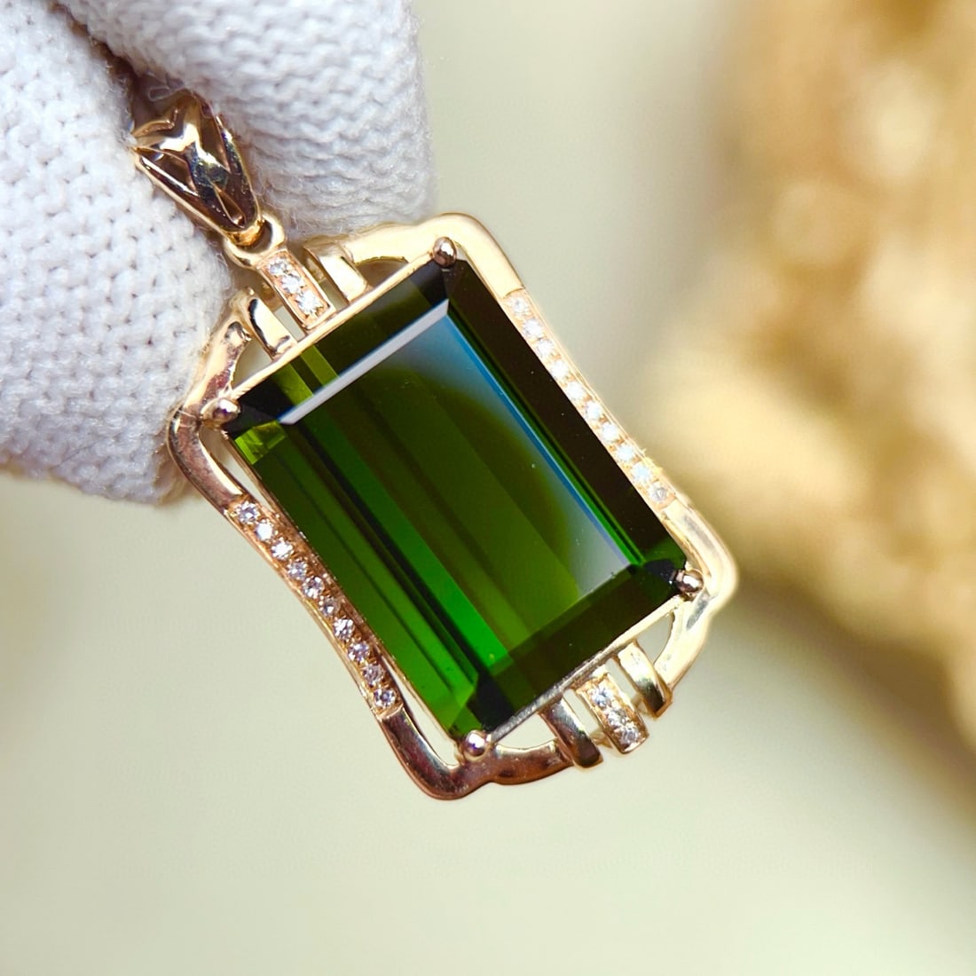14k Gold 10.88 Ctw Natural Tourmaline & Diamond Pendant( Without Chain ): Ref:231072376 // gold content:14k gold // main gemstone:tourmaline // shape:octagonal // carat weight:10. 8ct // color:green // treatment:natural // // adjacent gemstone 2 : diamond // number of