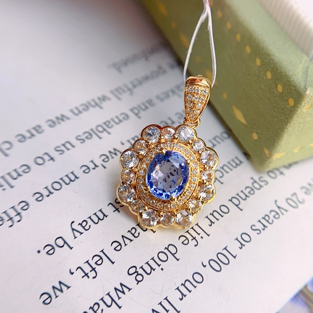 14k Gold 1.00 Ct Natural Sapphire & Diamond & Sapphire Pendant( Without Chain ): Ref:231072385 // gold content:14k gold // main gemstone:sapphire // shape:oval // carat weight:1. 00ct // color:blue // treatment:natural // // adjacent gemstone 2 : diamond // number of stones:37 //