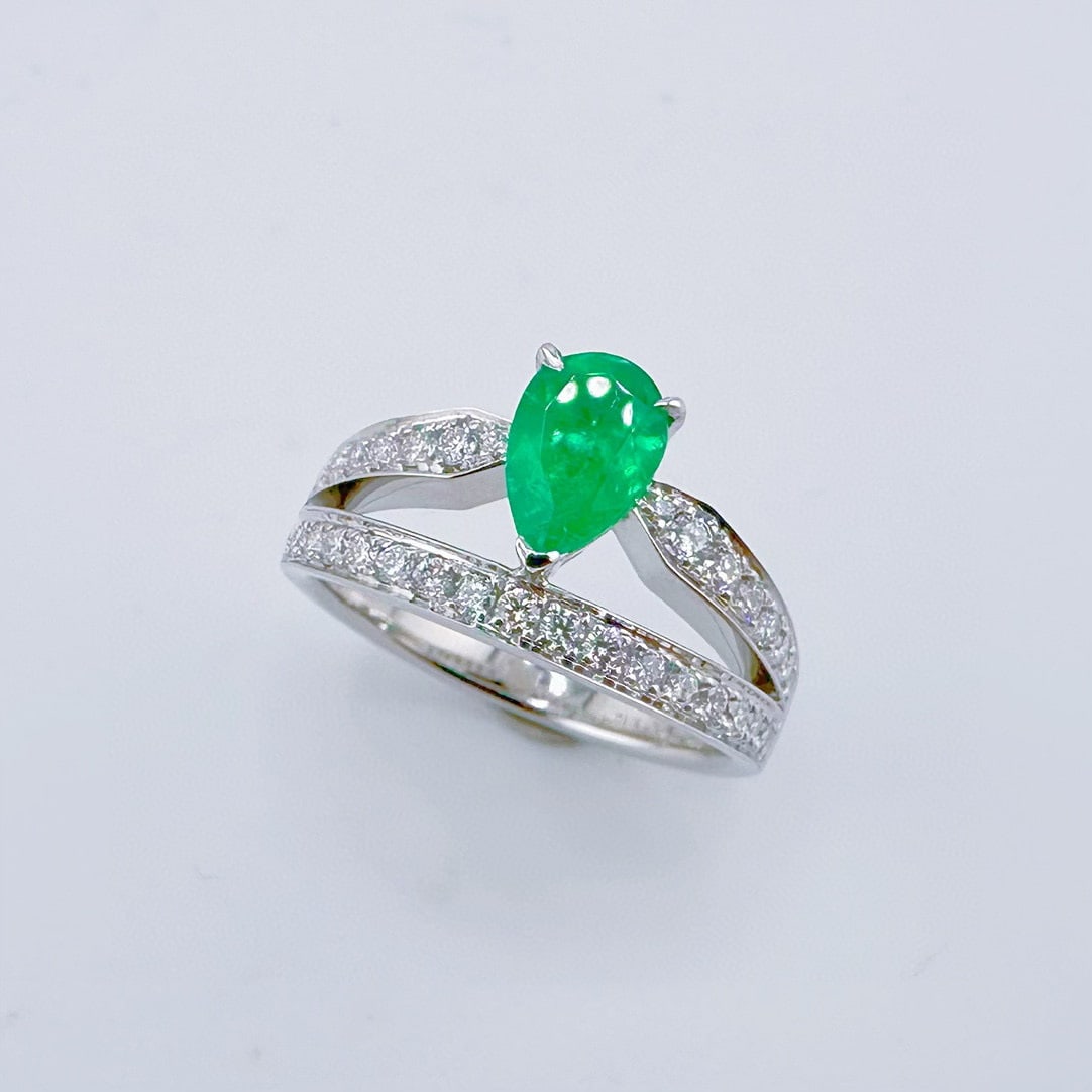 14k Gold 1.35 Ctw Natural Emerald & Diamond Ring - 2