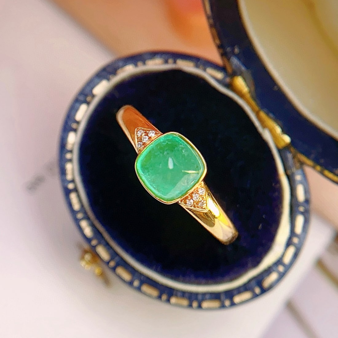 14k Gold 1.00 Ct Natural Emerald & Diamond Ring - 2