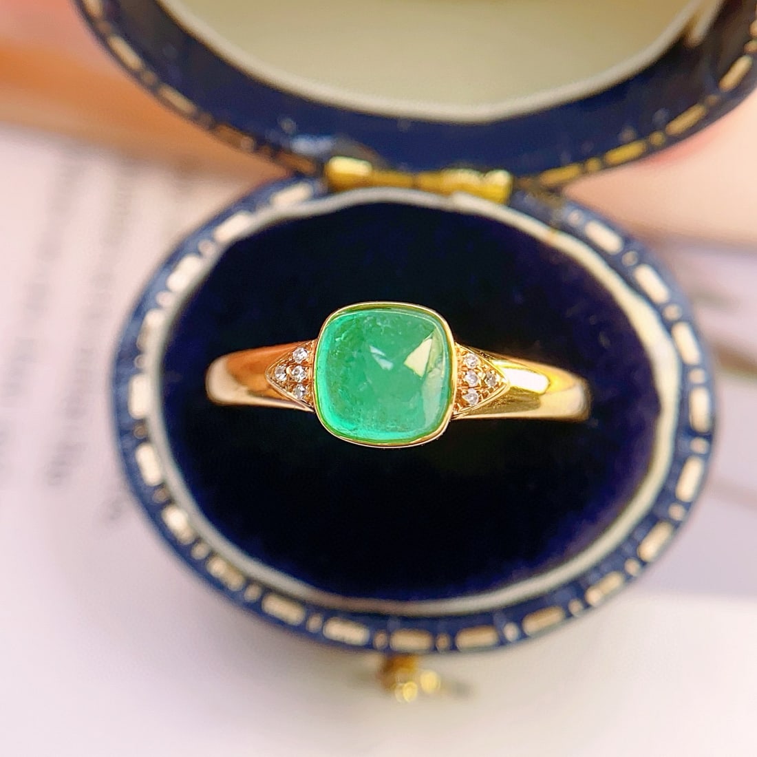 14k Gold 1.00 Ct Natural Emerald & Diamond Ring - 3