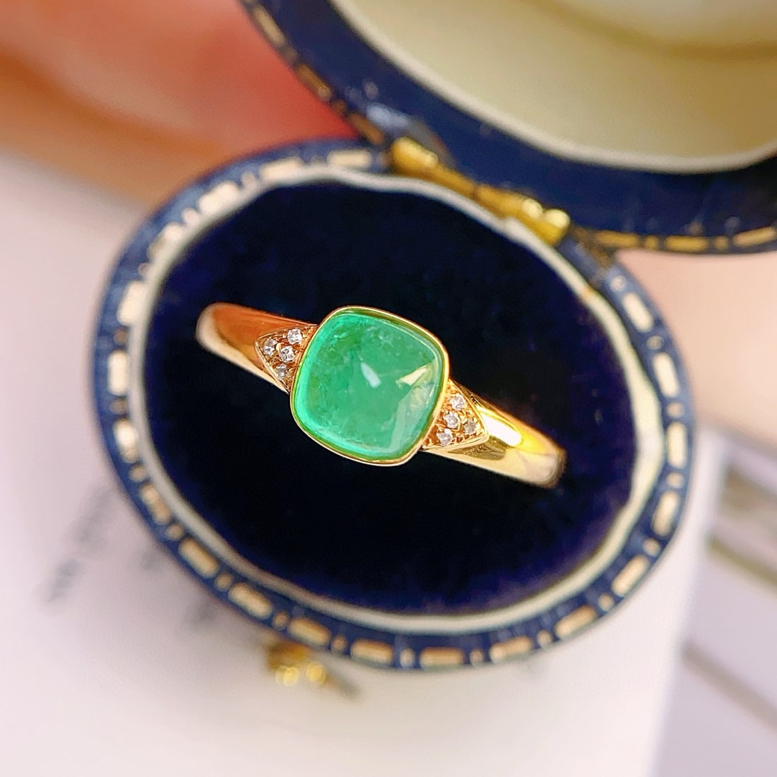 14k Gold 1.00 Ct Natural Emerald & Diamond Ring - 5