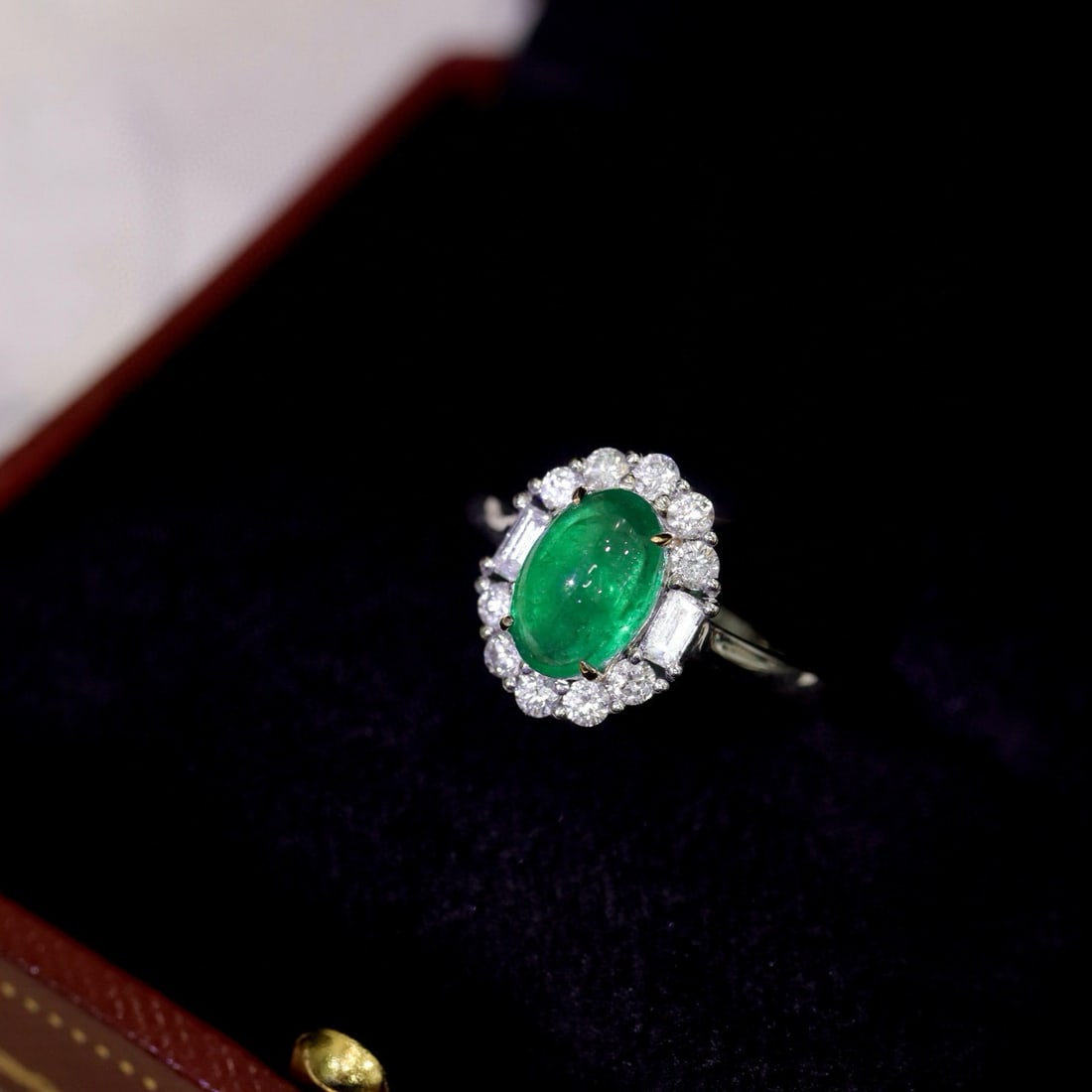 14k Gold 2.18 Ctw Vivid Green Natural Emerald & Diamond Ring - 2