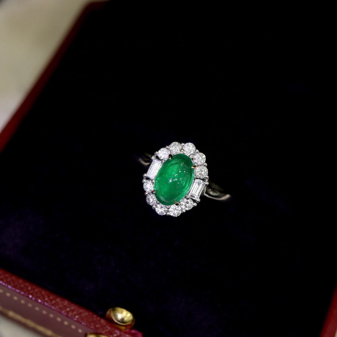 14k Gold 2.18 Ctw Vivid Green Natural Emerald & Diamond Ring - 3