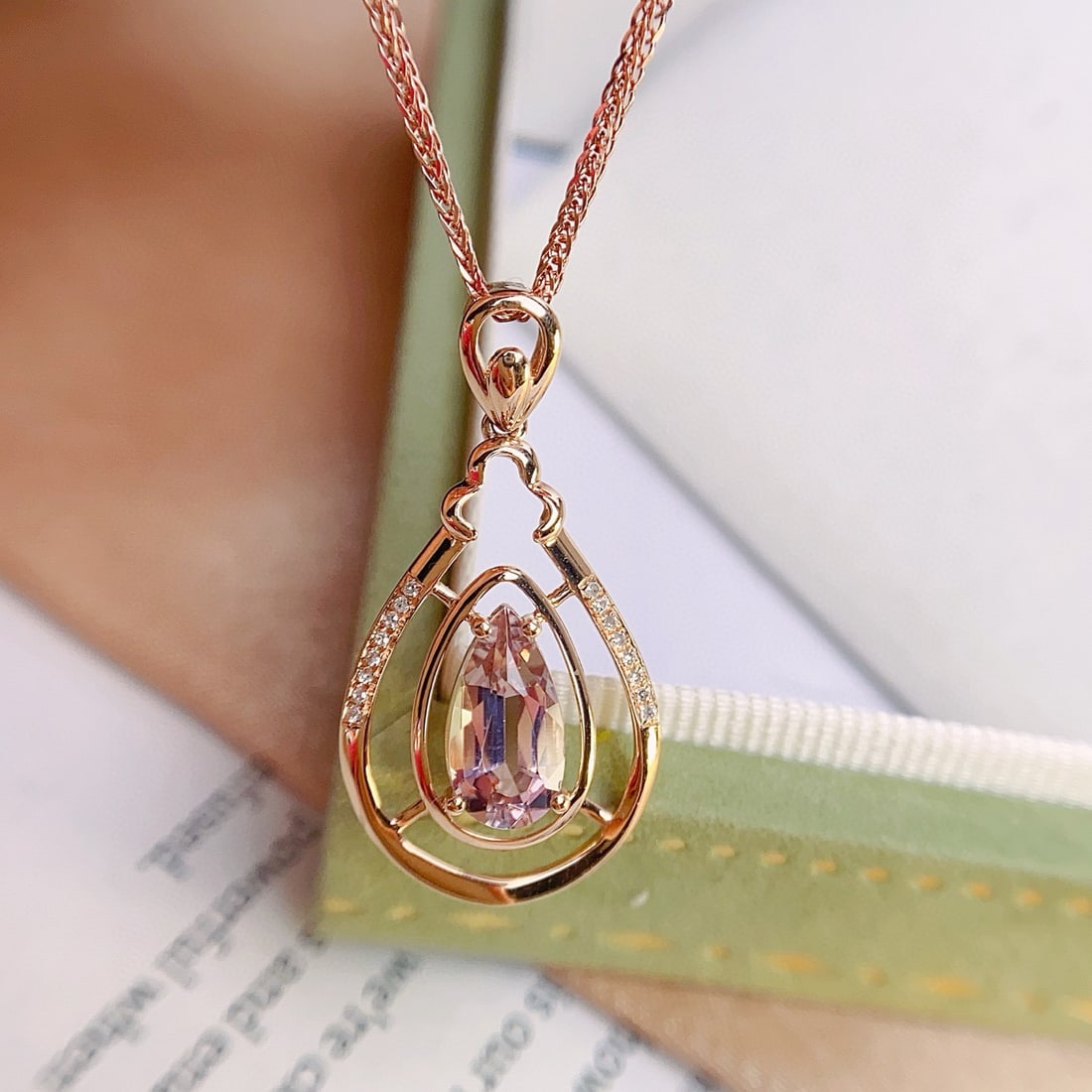 14k Gold 1.25 Ct Natural Tourmaline & Diamond Pendant( Without Chain ): Ref:231072436 // gold content:14k gold // main gemstone:tourmaline // shape:pear // carat weight:1. 25ct // color:pink // treatment:natural // // adjacent gemstone 2 : diamond // number of stones:16