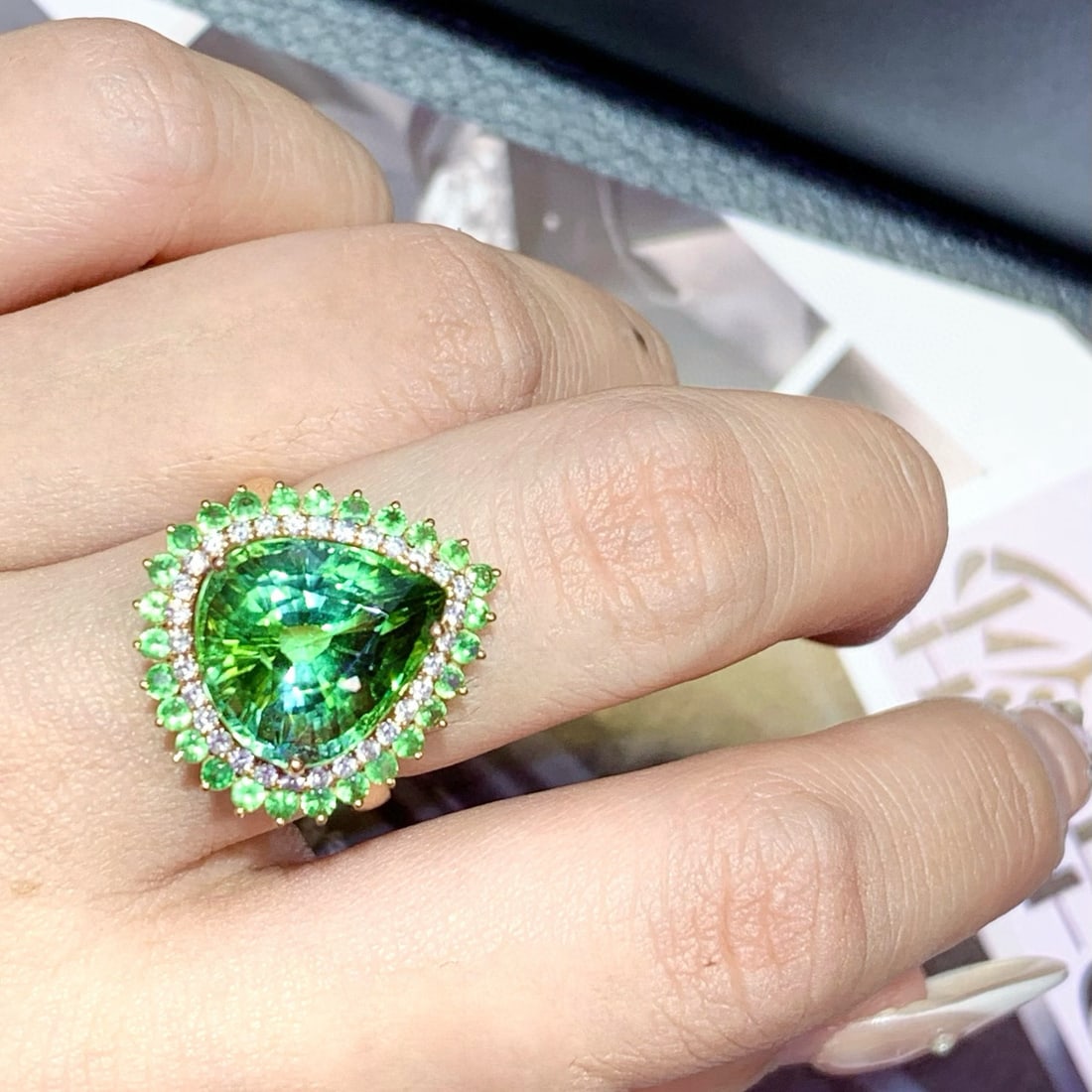 14k Gold 9.0 Ct Natural Tourmaline & Diamond Ring - 4