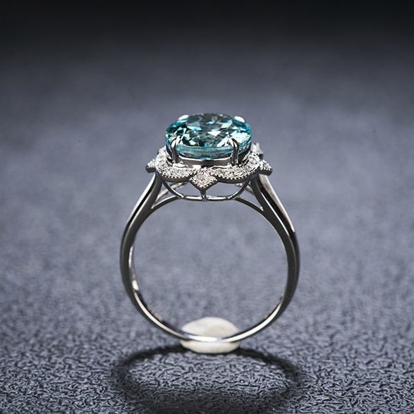 14k Gold 4.17 Ct Natural Aquamarine & Diamond Ring - 6