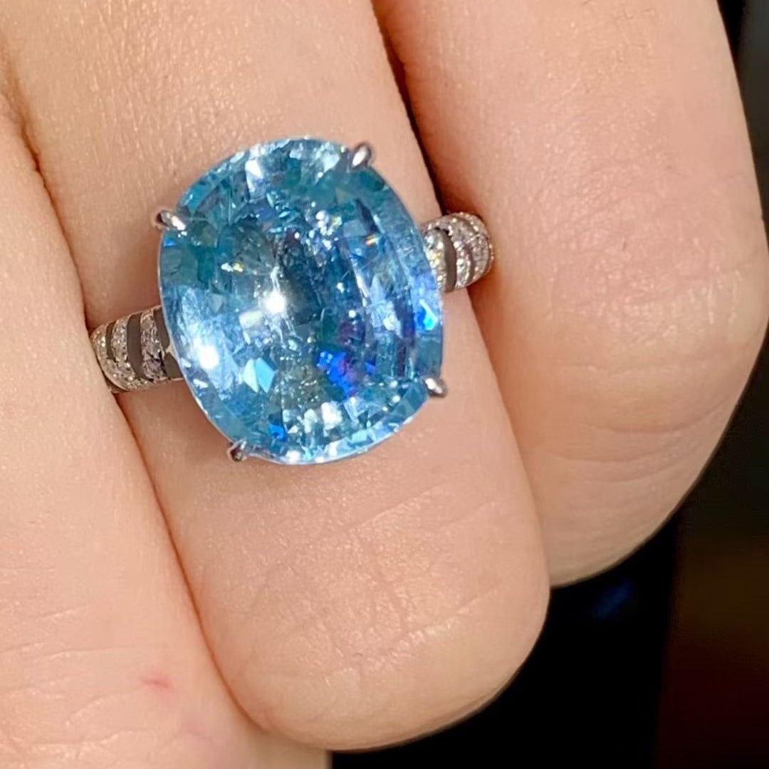 14k Gold 4.55 Ct Natural Aquamarine & Diamond Ring - 5