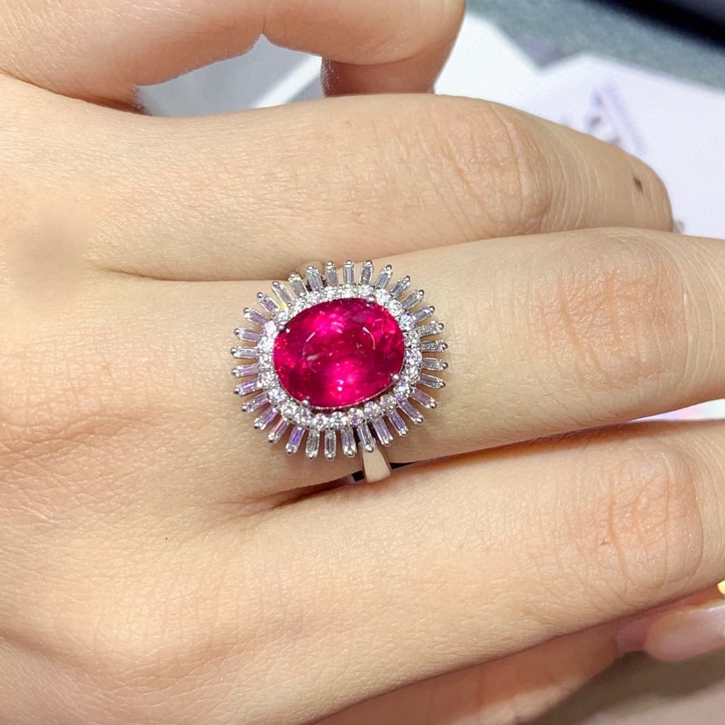 14k Gold 3.5 Ct Natural Tourmaline & Diamond Ring: Ref:231073166 // gold content:14k gold // ring size:7. 25us // // main gemstone:tourmaline // shape:oval // carat weight:3. 5ct // color:red // treatment:natural // // adjacent gemstone 2 : diamond