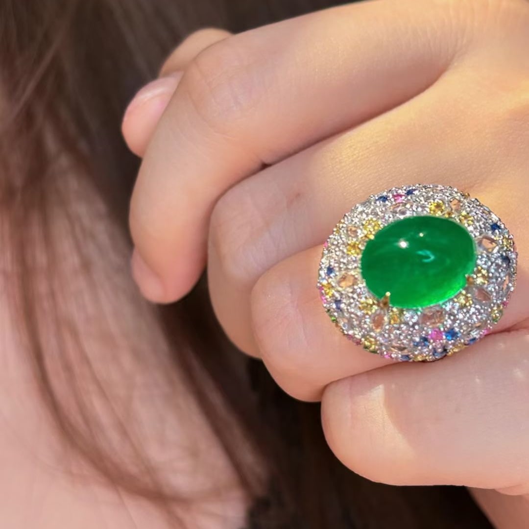 14k Gold 9 Ct Vivid Green Natural Emerald & Diamond Ring - 2