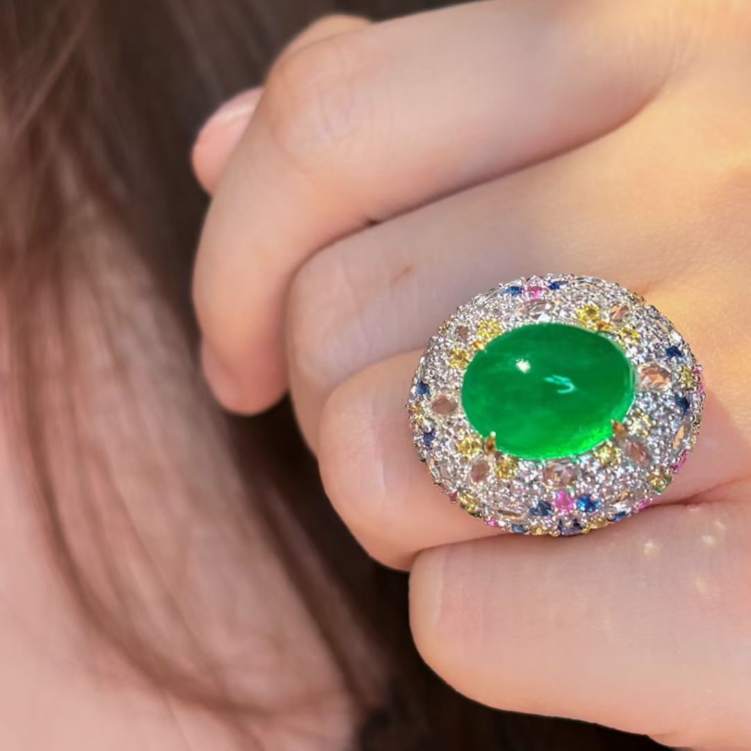 14k Gold 9 Ct Vivid Green Natural Emerald & Diamond Ring - 3