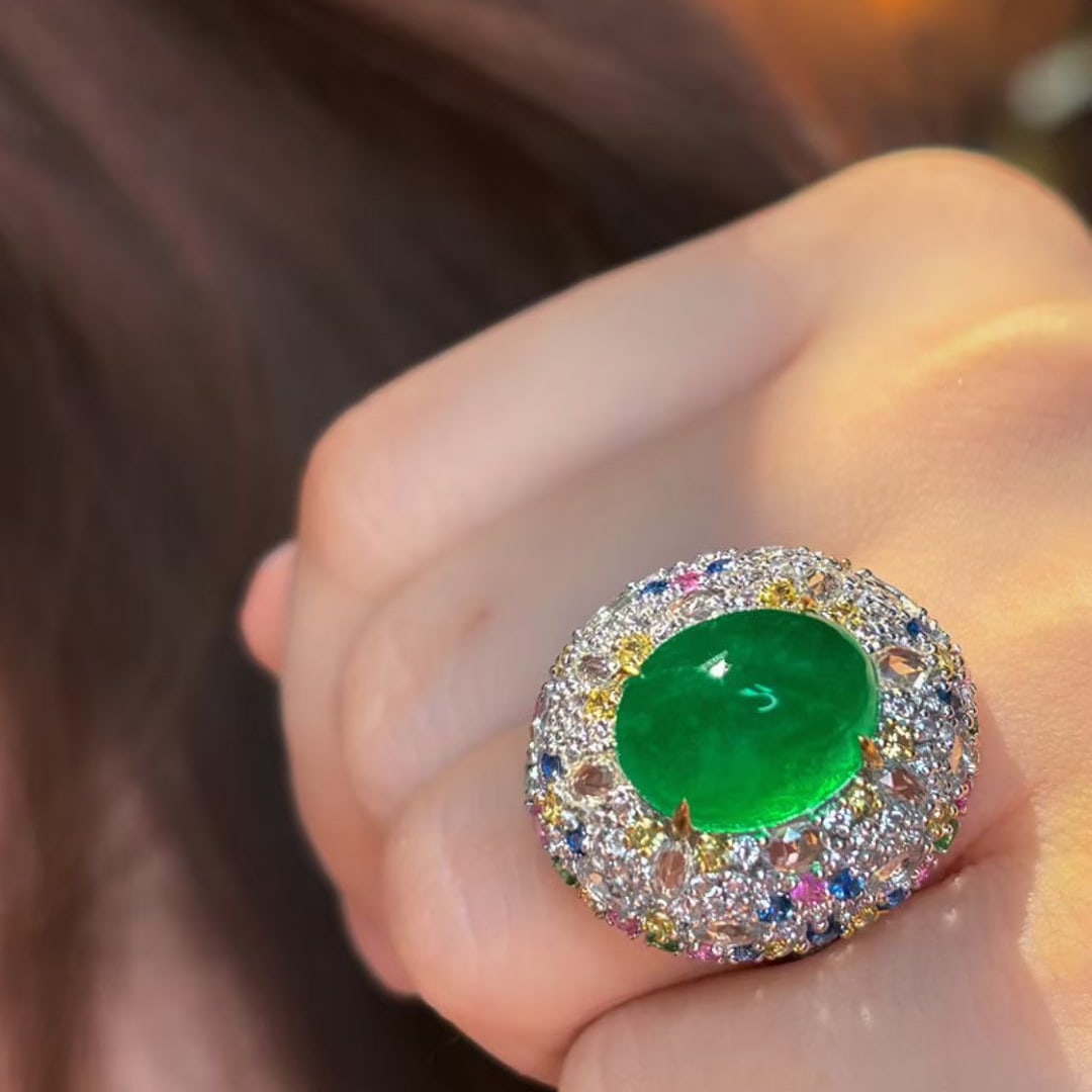 14k Gold 9 Ct Vivid Green Natural Emerald & Diamond Ring - 4