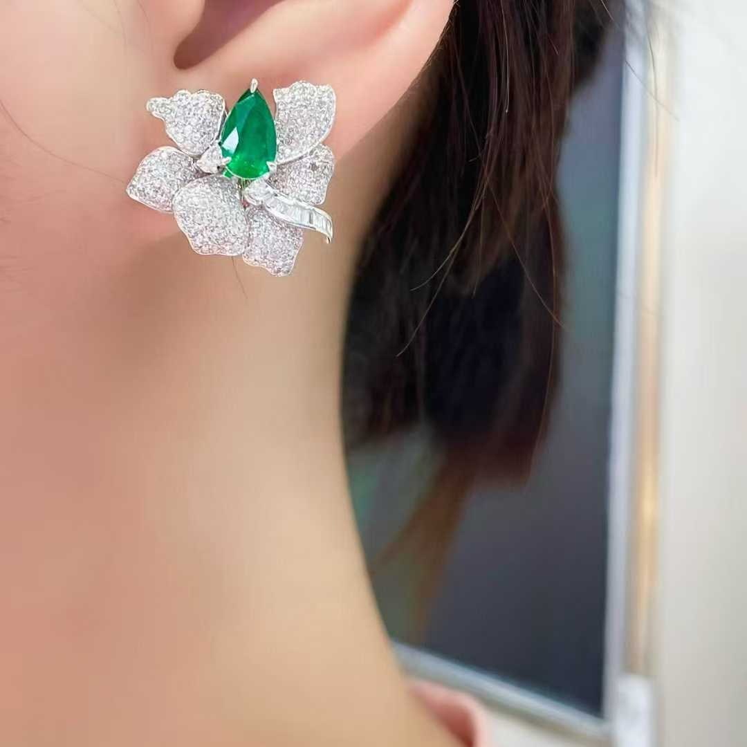 14k Gold 3.05 Ctw Vivid Green Natural Emerald & Diamond Earrings - 4