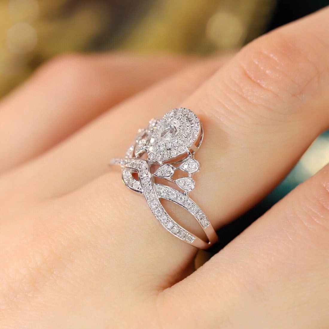 14k Gold 0.60 Ctw Natural H Diamond Ring - 8