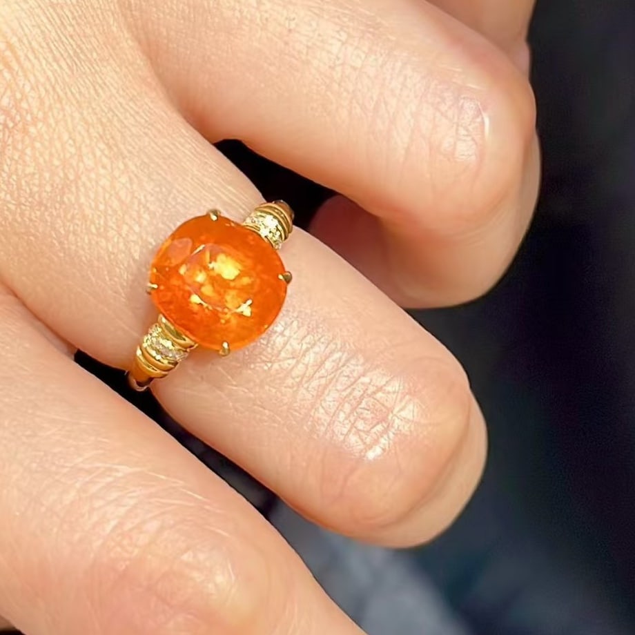 14k Gold 5.6 Ct Natural Spessartine & Diamond Ring: Ref:231073206 // gold content:14k gold // ring size:7. 25us // // main gemstone:spessartine // shape:cushion // carat weight:5. 6ct // color:orange // treatment:natural // // adjacent gemstone 2 :