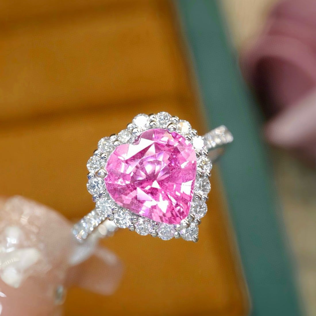 14k Gold 2.44 Ctw Natural Padparadscha Sapphire & Diamond Ring: Ref:231073220 // gold content:14k gold // ring size:7. 25us // // main gemstone:padparadscha sapphire // shape:heart // carat weight:2. 02ct // color:orangish pink // treatment:natural // // adjacent